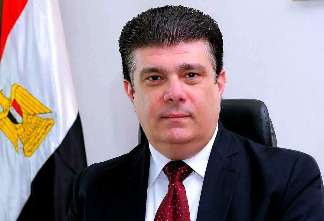الوطنية للإعلام تنفي تخفيض عدد العاملين بها أو الأجور.
