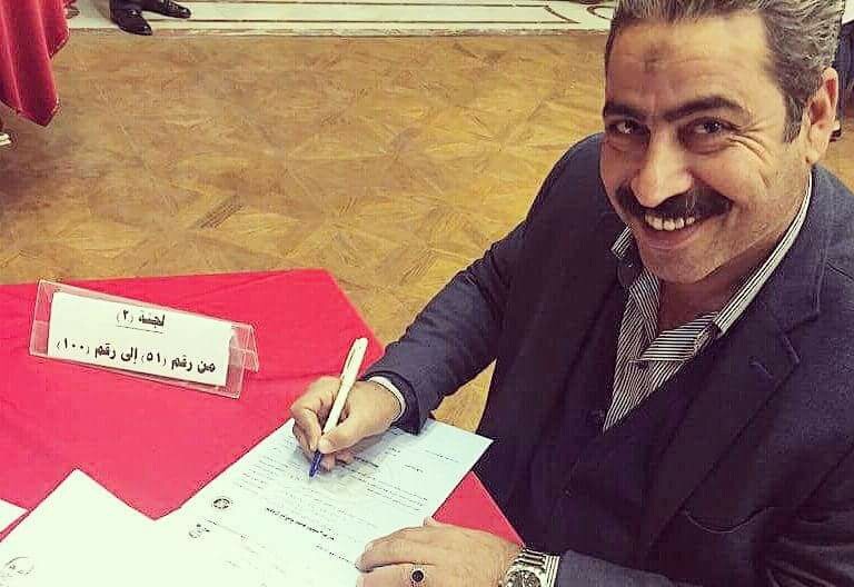 نائب الإسماعيلية سعيد شعيب يوقع توكيل تأييد ترشح السيسى لدورة رئاسية ثانية