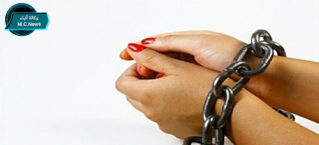 خالة تقيم علاقة محرمة مع إبن أختها المراهق بعد وفاة أختها