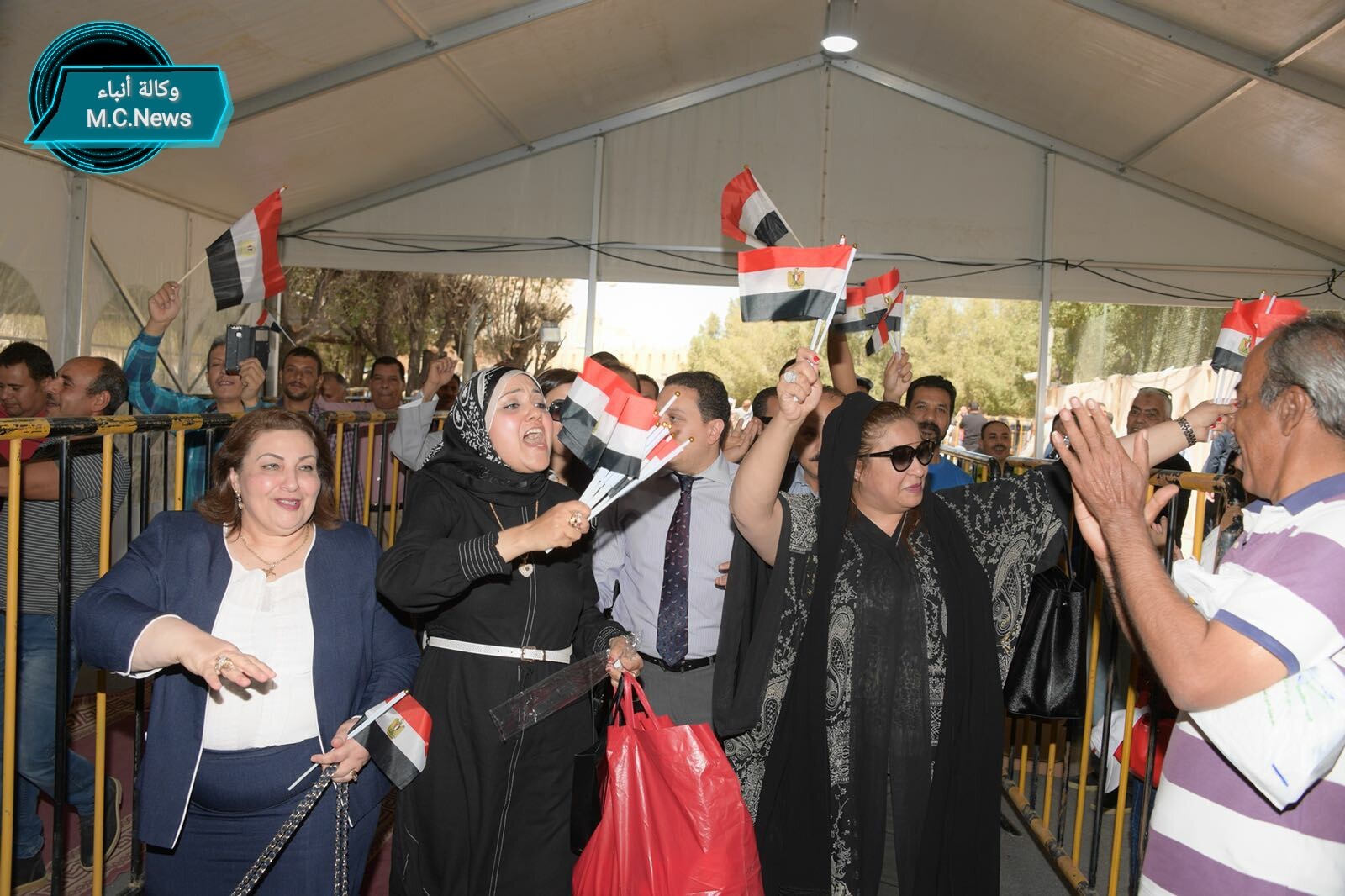 سفير مصر بالكويت: الناخب المصرى بإقباله الشديد على التصويت هو بطل العملية الإنتخابية  (تقرير)