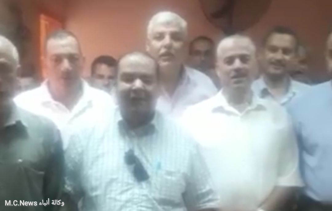 الإدارة الصحية في أبو حماد تنفذ قرار وزيرة الصحة وتذيع السلام الجمهوري  (فيديو)