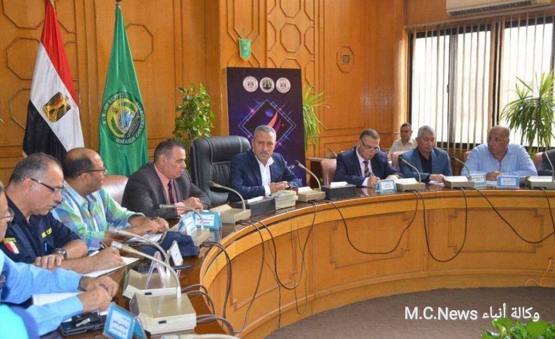 محافظ الإسماعيلية اللواء حمدى عثمان سياستى العمل الميدانى وتوفير فرص عمل للشباب
