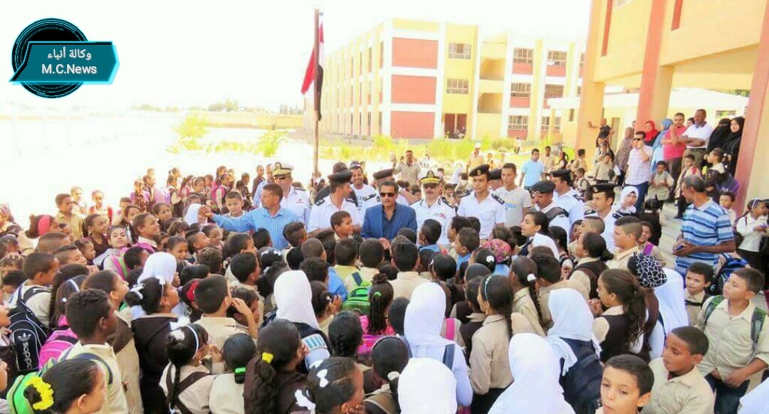 ضباط وأفراد مديرية أمن الإسماعيلية يسددون المصروفات الدراسية للطلبة غير القادرين