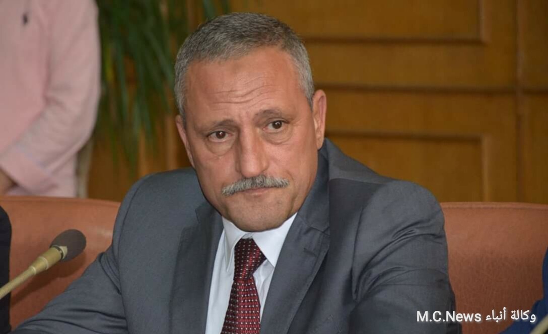 محافظ الإسماعيلية إزالة 19 حالة بالطريق الدائرى وسوق السمك الجديد وغلق 2 منشآة صحية