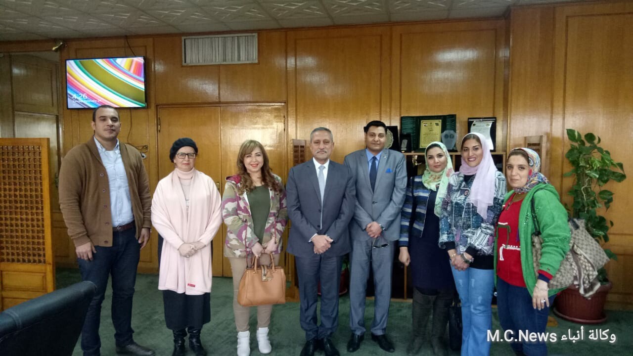 محافظ الإسماعيلية يستقبل مؤسسة الإبداع الإعلامي ووفد من أساتذة العالي للفنون التطبيقية