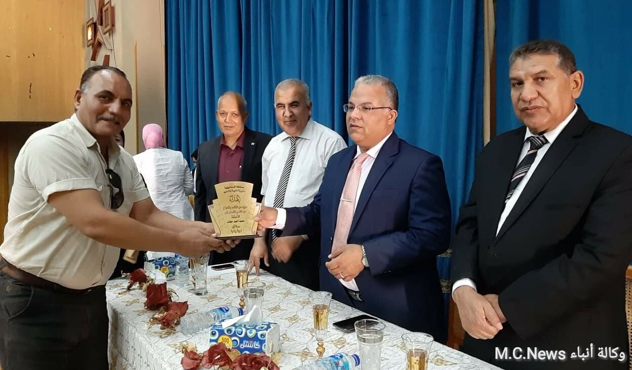 قبيصي: نفخر بتكريم محافظ الإسماعيلية وقرارات مديرية التربية والتعليم يحكمها الصالح العام ولا نخضع لأي ضغوط
