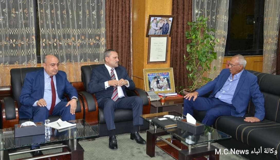 محافظ الإسماعيلية يستقبل رئيس مجلس إدارة النادي الإسماعيلي لبحث تطورات أوضاع النادي