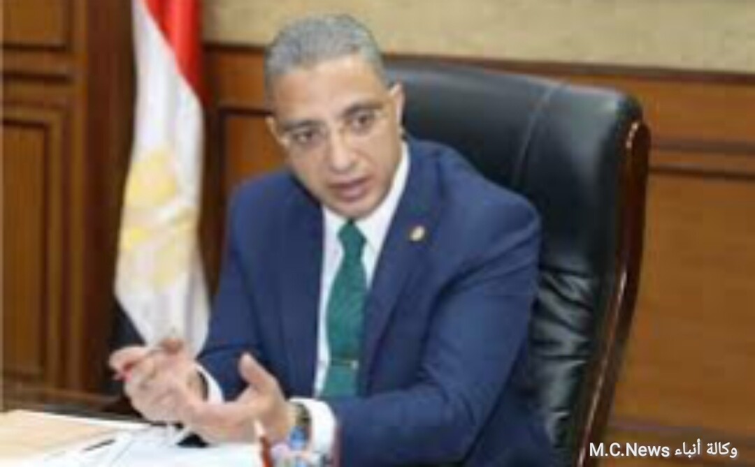 محافظ الفيوم يشدد علي أن التواصل مع وسائل الإعلام يكون عبر المتحدث الرسمي للمحافظة