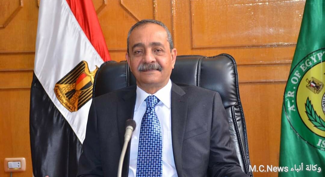 محافظ الإسماعيلية يغلق منزل بحي السلام وعيادة بموقف الفردوس بسبب كورونا